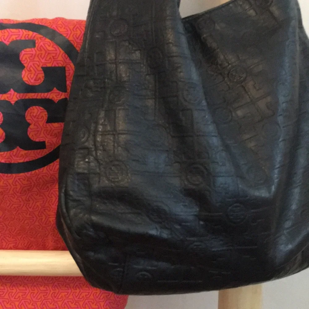 Tory Burch Black Leather Shoulder Bag